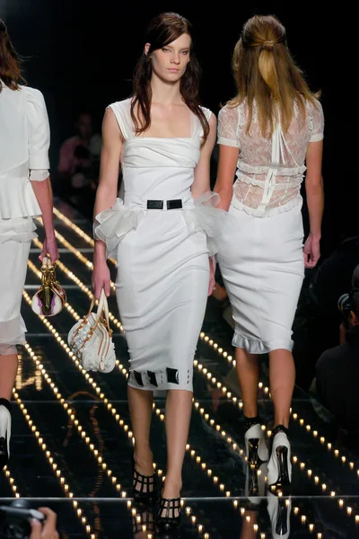 Look 5